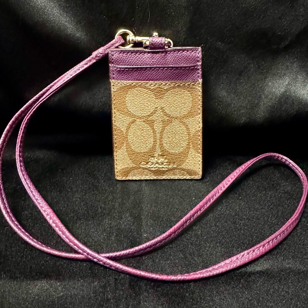 Coach logo cardholder / badge holder
